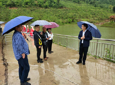 城关镇开展“保平安 迎五一”安全生产大检查