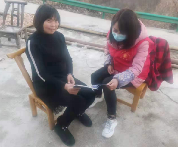 青峰镇妇联：开展多样活动送温暖