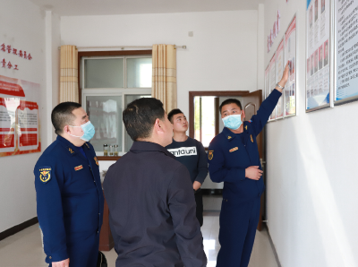 房县消防救援大队深入乡镇消防救援所调研指导工作