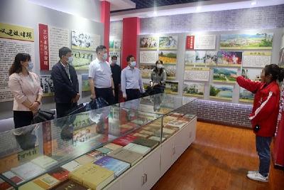 省财政厅、教育厅调研房县基础教育工作