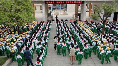 珍爱生命，谨防溺水——房县城关镇八一希望小学开展防溺水主题教育系列活动