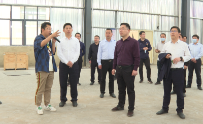 纪道清强调：以不能等不能歇不能慢的紧迫感全力推进重点项目