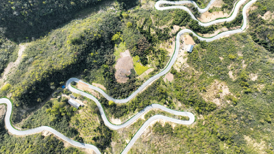 房县乡村路网美如画