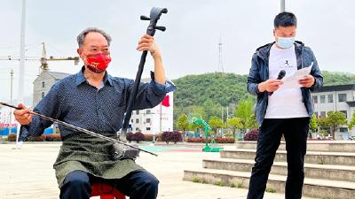 大木厂镇：让传统戏曲进农村