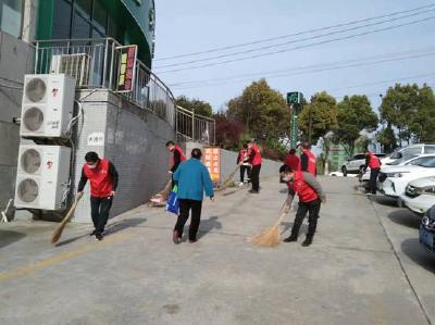 县应急管理局开展“清洁房县”行动 