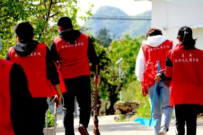 王玲：进一步全面深化拓展新时代文明实践中心（所、站）建设