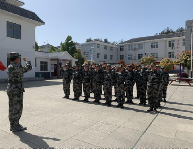 回龙乡：成立“张富清”老兵志愿服务队 积极助力乡村振兴