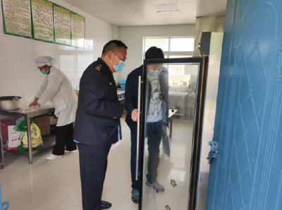 尹吉甫镇：开展校园安全检查 筑牢校园安全防线