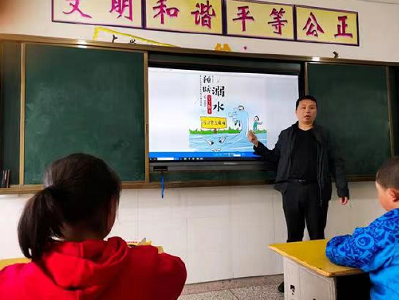房县特校:  多举措筑牢校园安全防护墙