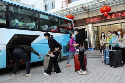 县医院10名医护支援长春抗疫