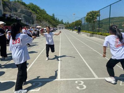 奋勇拼搏 逐梦前行——姚坪中学举行2022年春季运动会