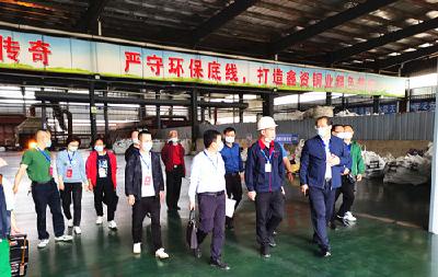 城关镇百名人大代表深入一线架起“连心桥”