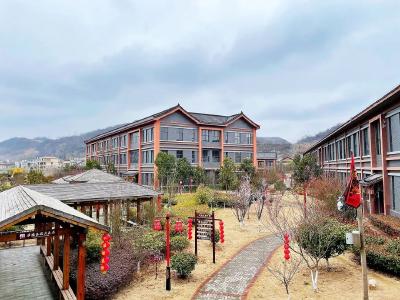 湖北银行房县支行启动“百名行长进企入区”活动