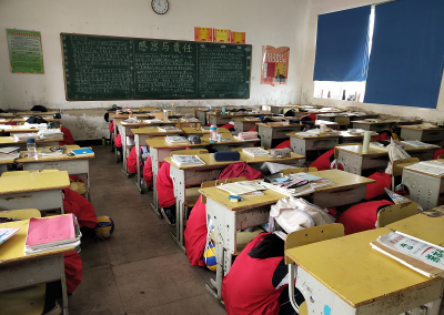 “安全第一 生命至上” ——房县七河中学开展5.12防震减灾应急疏散演练