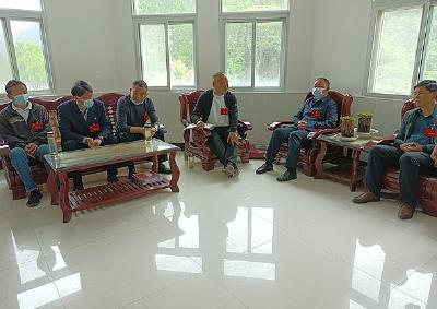野人谷镇：人大代表在行动 “三走三促”惠民生