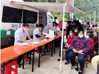 万峪河乡：开展“基层公共卫生服务下乡体检”活动