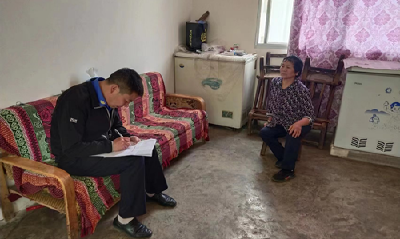 县城管执法局：开展“户户走到” 助力乡村振兴