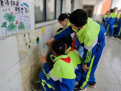 军店小学：开展“清廉文化进校园”手抄报展览活动
