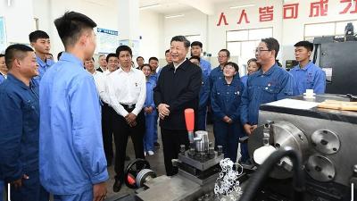 近镜头丨“职业教育前景广阔、大有可为”