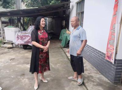 房县民政局：“三个结合”推动下基层察民情解民忧暖民心实践活动走深走实