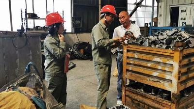 房县供电公司扎实开展“下基层、察民情、解民忧、暖民心”实践活动