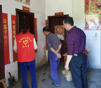 尹吉甫镇财政所：扎实开展“下基层察民情解民忧暖民心”实践活动