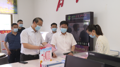 谢晓鸣检查假期疫情防控和安全生产工作