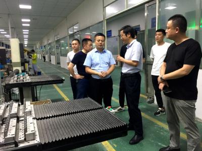 房县特邀第三方专家深入企业排查安全隐患