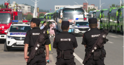 又逢高考日  志愿服务忙