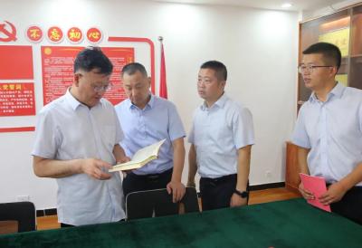  下基层走一线 解忧愁暖人心——十堰农商行党委委员、副行长白昀到房县开展下基层察民情解民忧暖民心实践活动