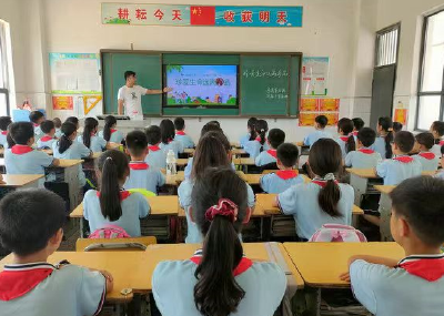 健康人生路  青春不 "毒”行——房县军店小学开展禁毒主题教育活动