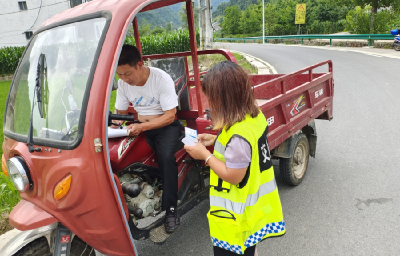 窑淮镇：安全劝导员筑牢安全防线
