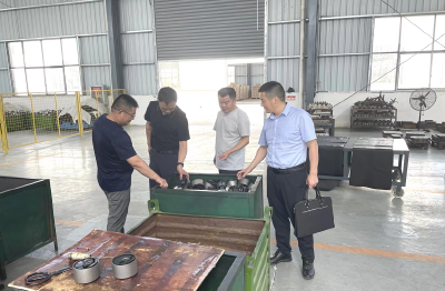 房县发改局：帮助企业破解发展难点