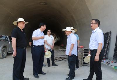 省公路事业发展中心领导来房调研交通公路工作
