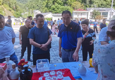 房县市场监管局：优化营商环境  助力中坝白酒产业发展加速度