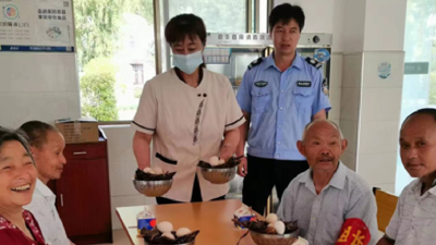 窑淮镇养老服务中心：浓情端午 “粽”享欢乐