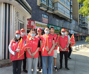 房县人社局：创建文明城市  交通志愿者在行动