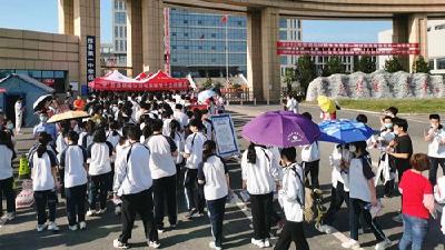​2022年普通高考顺利开考 房县2357名考生奔赴考场