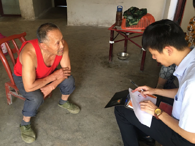 中坝乡人社中心：上门开展机关事业养老保险生存认证服务