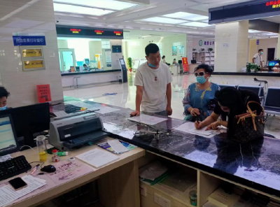房县：服务跟着“民声”走 办好实事惠“民生”
