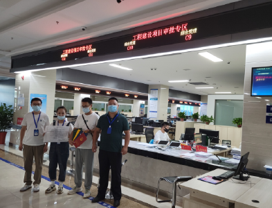 房县“五证同发”深化开展