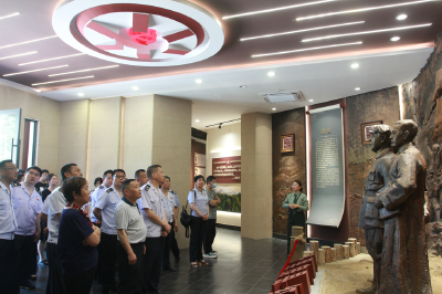 房县税务局：携手庆“七一” 奋进新征程