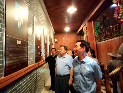 县畜牧兽医服务中心：“四个一”活动向党的生日献礼