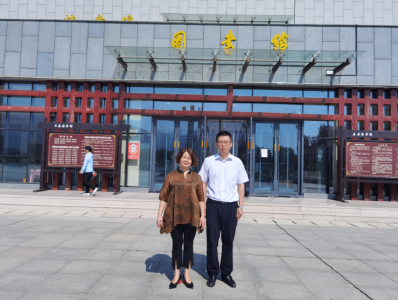 对口协作谋新篇 ——北京市房山区燕山图书馆为房县图书馆捐赠图书800余册