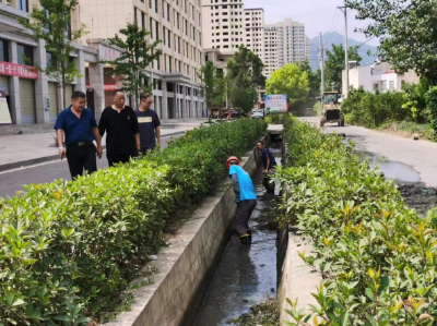 房县自然资源和规划局： 下沉中西关社区，协助清理沟渠暖民心