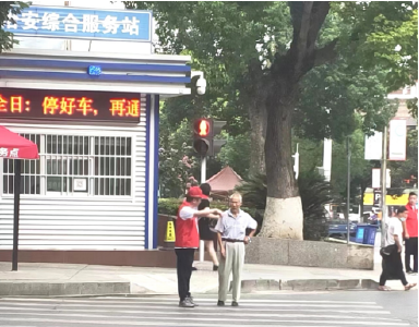 房县发改局：常态化开展文明劝导志愿服务活动