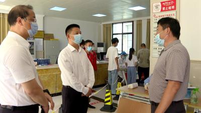 纪道清实地检查指导区域核酸应急演练工作
