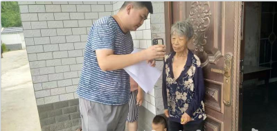 万峪河乡：上门开展养老认证   为群众办好实事