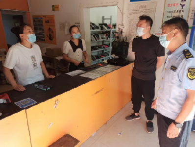 军店镇：疫情防控，纪检干部在行动