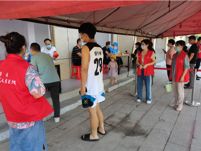房县思源实验学校：师者战“疫”显担当  下沉社区筑防线